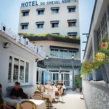 Le Cheval Noir Hotel Paris Pantin Bagian luar foto