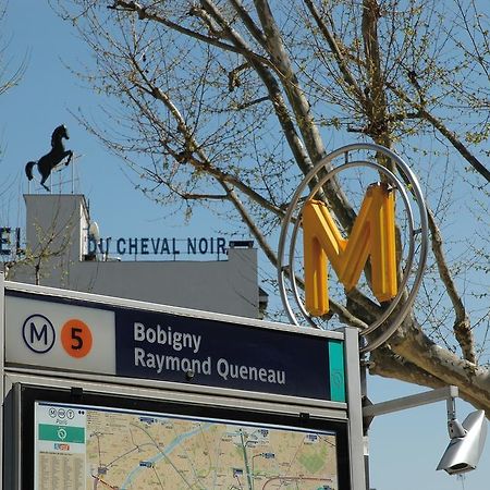 Le Cheval Noir Hotel Paris Pantin Bagian luar foto